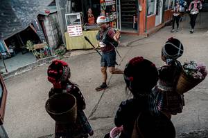 BIB: 
                            <button type="button" onclick="openModal(22792056)" class="btn btn-primary btn-sm float-right btn-popup" data-toggle="modal" data-target=".modal-high-quality">
                        <i class="fas fa-shopping-cart"></i> Add to Cart
                    </button>
                                            <button type="button" onclick="isThisMe(22792056, true)" class="btn btn-success btn-sm float-right btn-popup btn-isme hidden" data-toggle="tooltip" data-placement="bottom" title="นี่คือรูปของคุณใช่ไหม คลิกที่นี่เพื่อเอาเข้าอัลบั้ม">
                        <i class="fas fa-plus"></i> Add to album
                    </button>
                    <button type="button" onclick="isThisMe(22792056, false)" class="btn btn-warning btn-sm float-right btn-popup btn-isnotme hidden">
                        <i class="fas fa-ban"></i> Remove from album
                    </button>